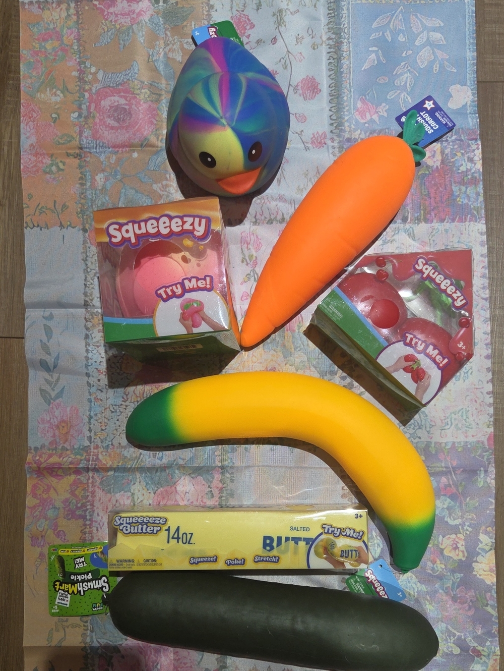 Squeezy Kids Fruit & Veggie Sensory Toy Set - Multicolor